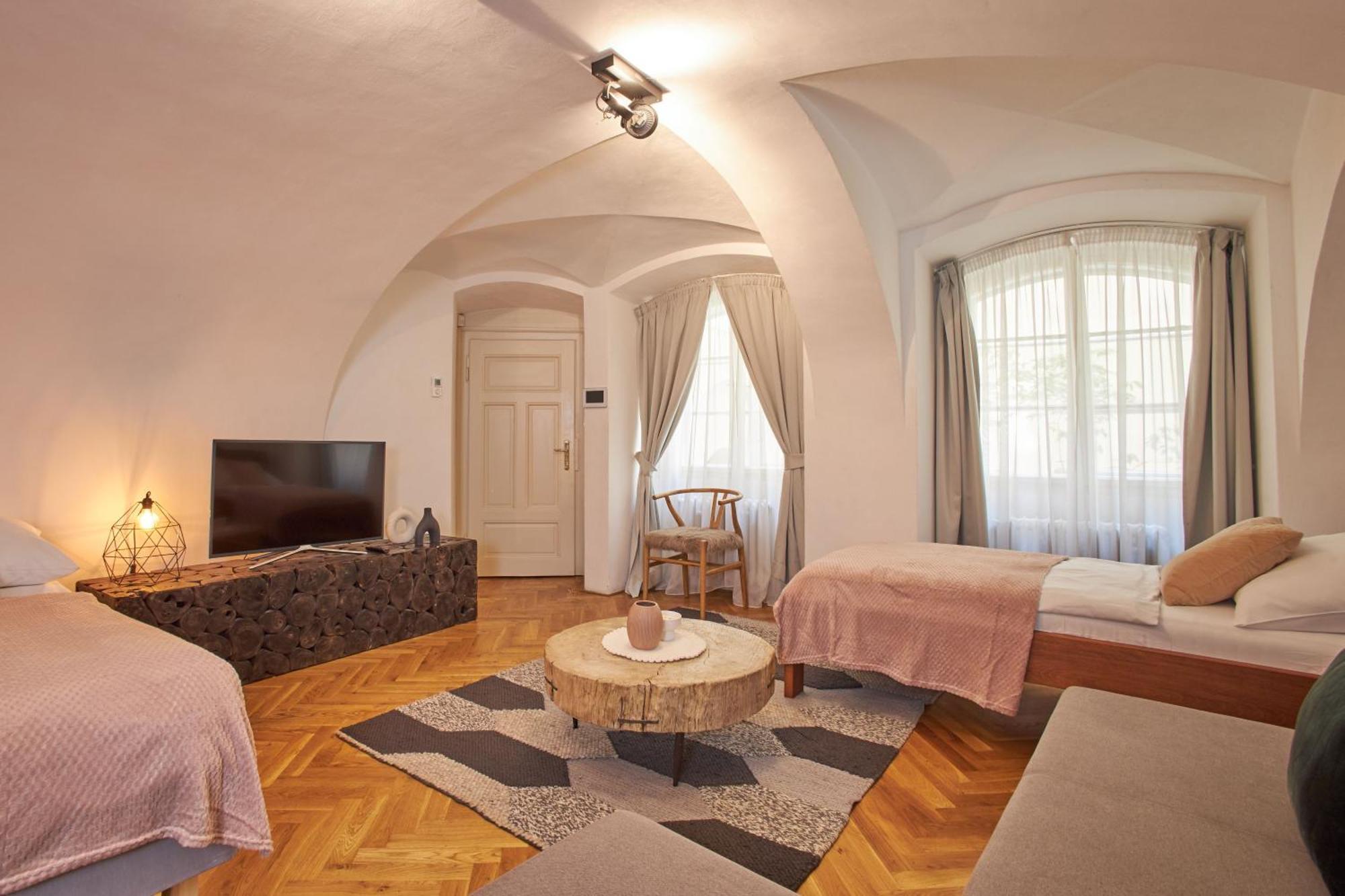 Aparthotel Lazenska N4 Prague