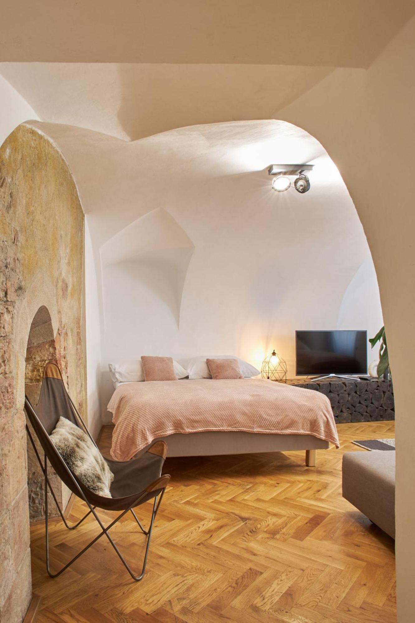 Lejlighedshotel Lazenska N4 4*