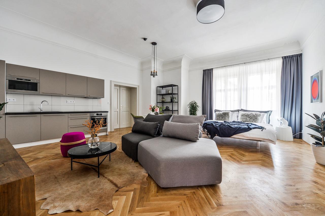 Lazenska N4 Lejlighedshotel 4*
